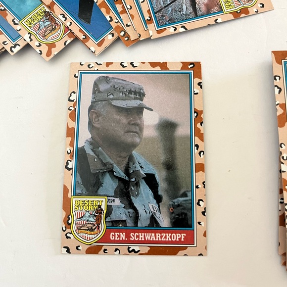 4/$25 Set of 85 Desert Storm Military Army Trading Collector Cards - Picture 4 of 9